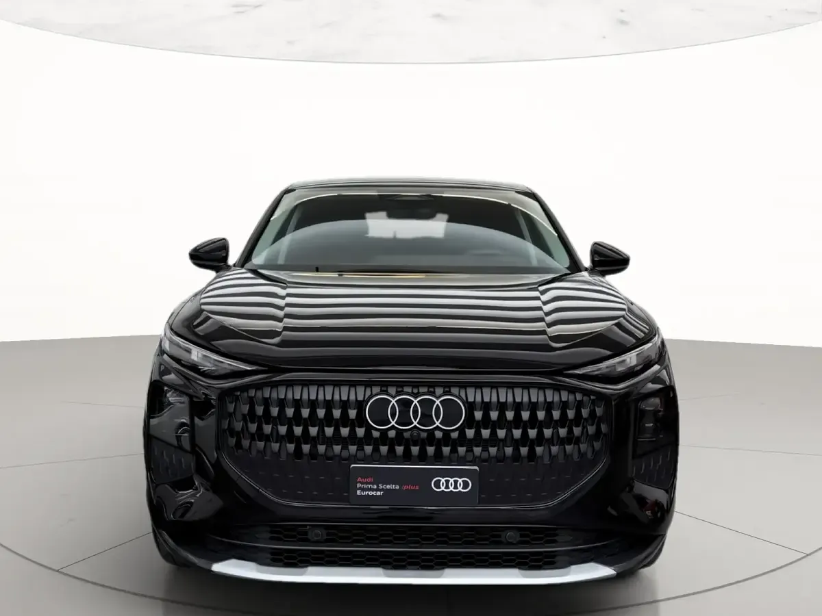 Nuova Audi Q3 Sportback Advanced Plus 272 CV (200 kW) 2026 Nero mito metallizzato SUV