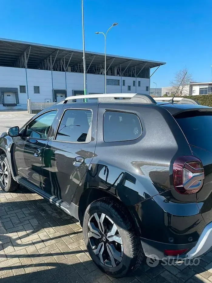 Usata Dacia Duster Prestige 101 CV (74 kW) 2021 Nero SUV