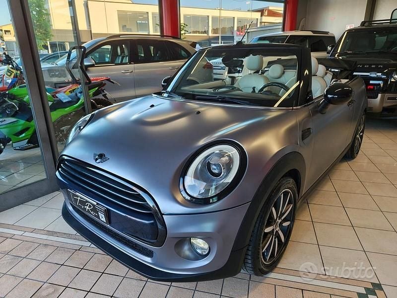 Usata Mini Cooper D Cabriolet Hype 158 CV (116 kW) 2016 Grigio Cabrio