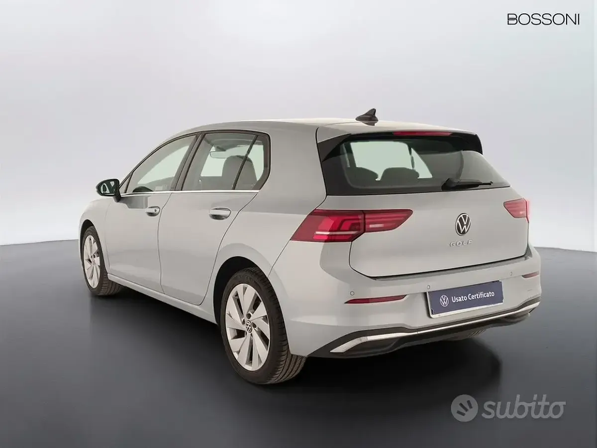 Usata VW Golf VIII Style 150 CV (110 kW) 2025 Grigio Berlina