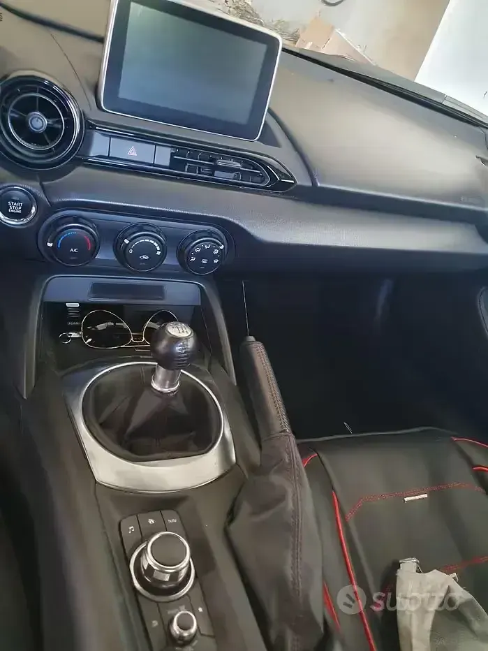Usata Mazda MX5 131 CV (96 kW) 2016 Bianco Cabrio