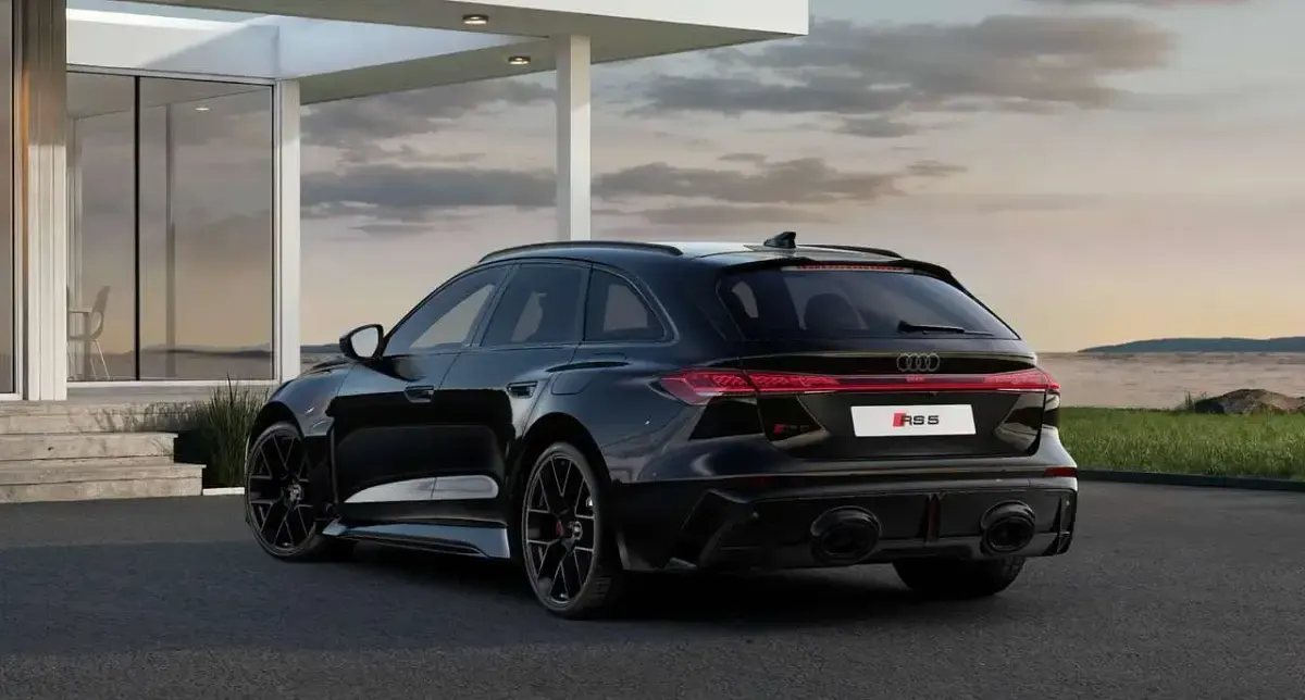 Nuova Audi RS5 Performance 639 CV (469 kW) 2026 Nero Station wagon