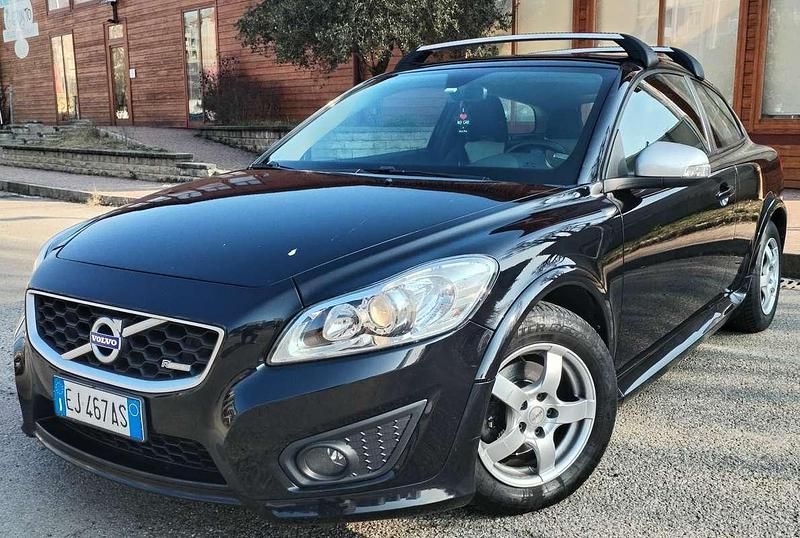 Usata Volvo C30 R-Design 115 CV (84 kW) 2012 Nero Utilitaria