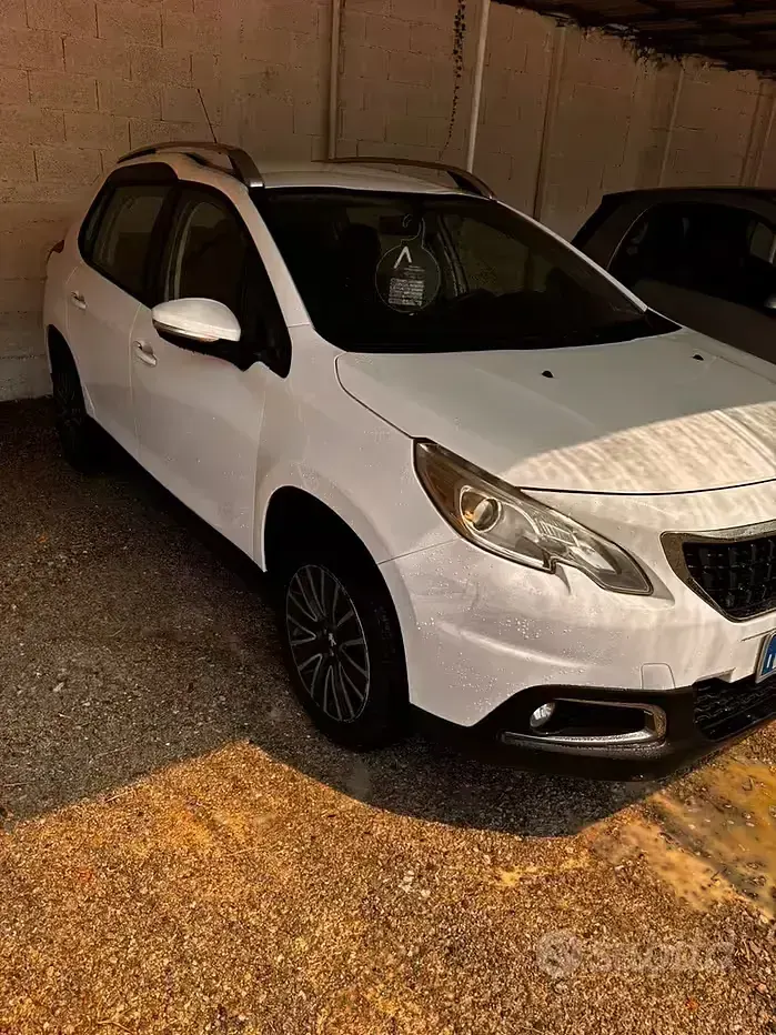 Usata Peugeot 2008 82 CV (60 kW) 2016 Bianco SUV
