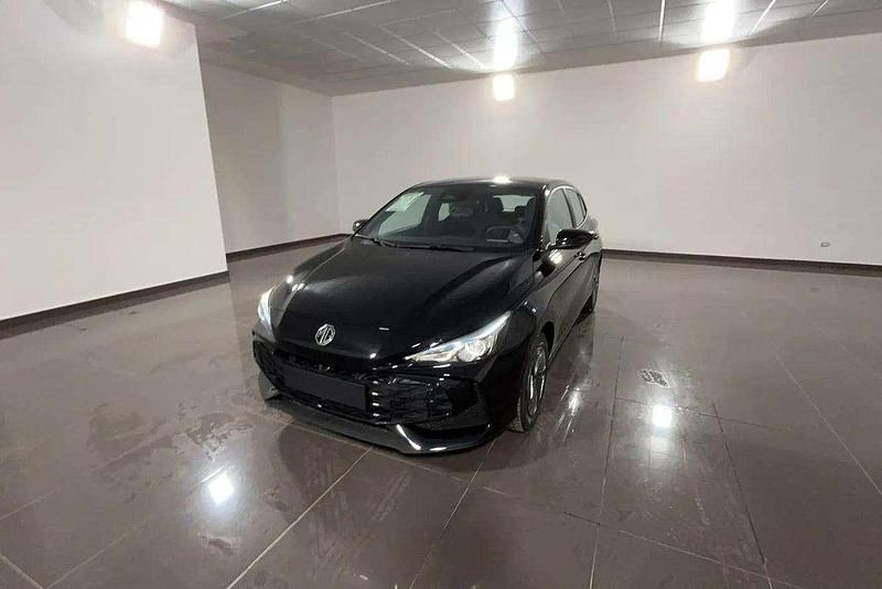 Nero Nuova 2025 MG MG3 Due volumi | 15.890 € (Buon prezzo) - Immagine 1/4