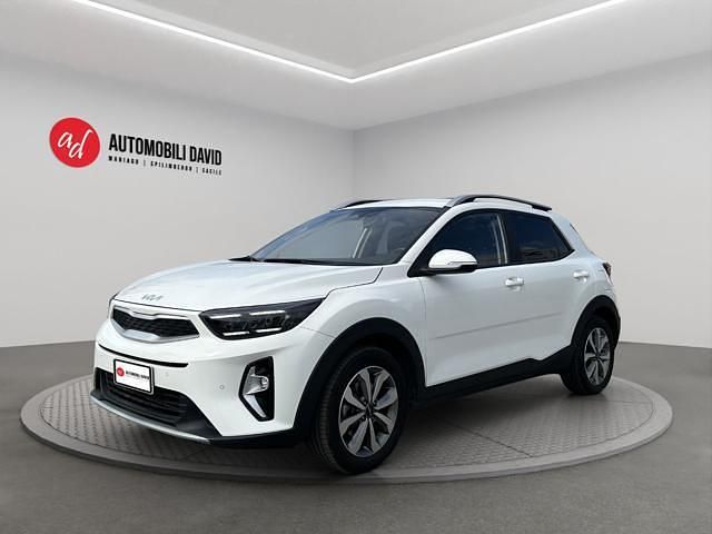 Usata Kia Stonic Style 78 CV (57 kW) 2025 Bianco SUV