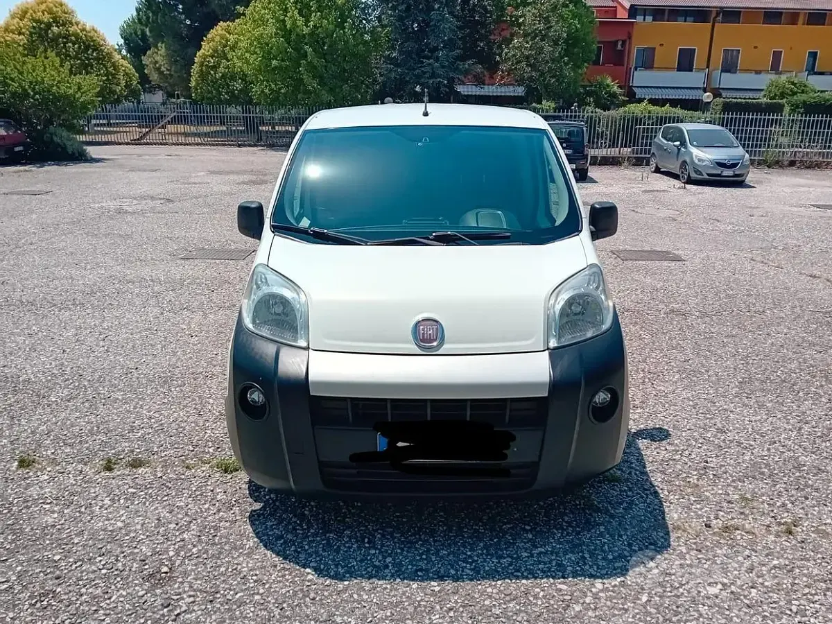 Usata Fiat Fiorino 75 CV (55 kW) 2011 Bianco Monovolume