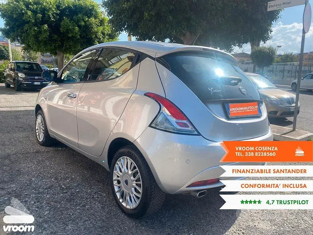 Usata Lancia Ypsilon 95 CV (69 kW) 2017 Utilitaria
