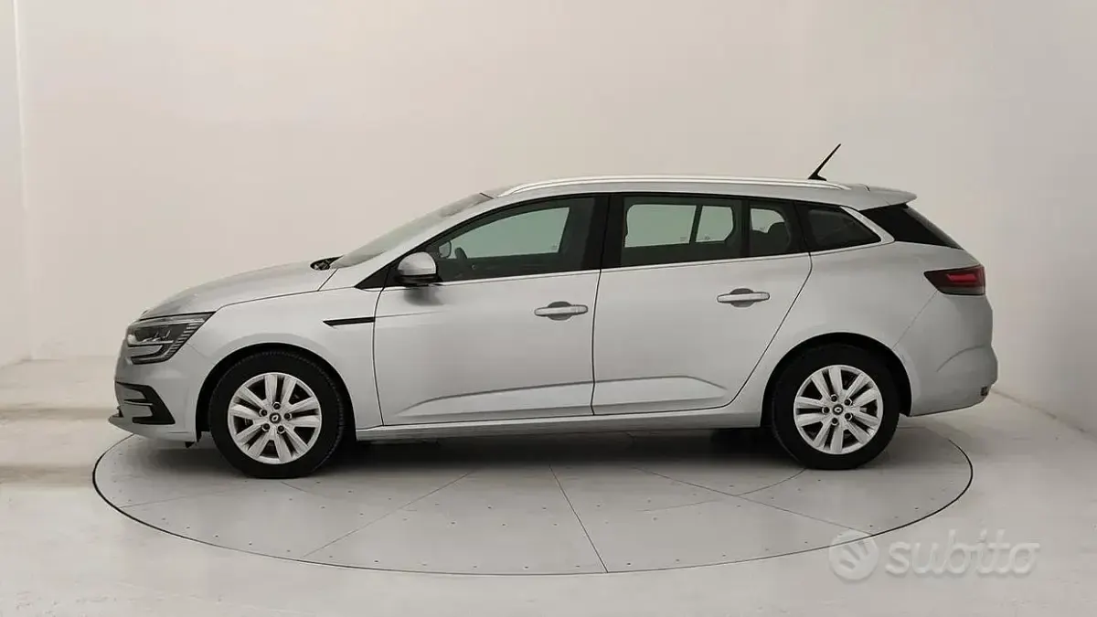 Usata Renault Mégane GrandTour Business 116 CV (85 kW) 2021 Grigio Station wagon