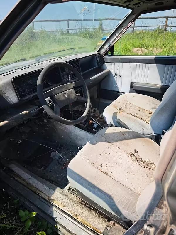 Usata Lancia Delta 78 CV (57 kW) 1987 Utilitaria