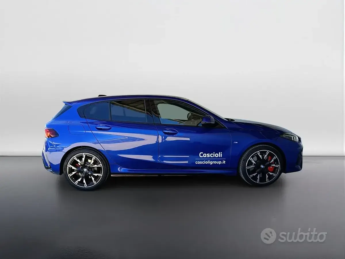 Usata BMW 120 M Sport 163 CV (119 kW) 2025 Bluazzurro Utilitaria