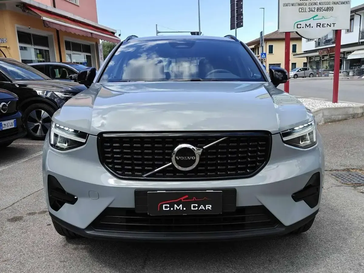 Usata Volvo XC40 Ultra 163 CV (119 kW) 2024 Grigio SUV
