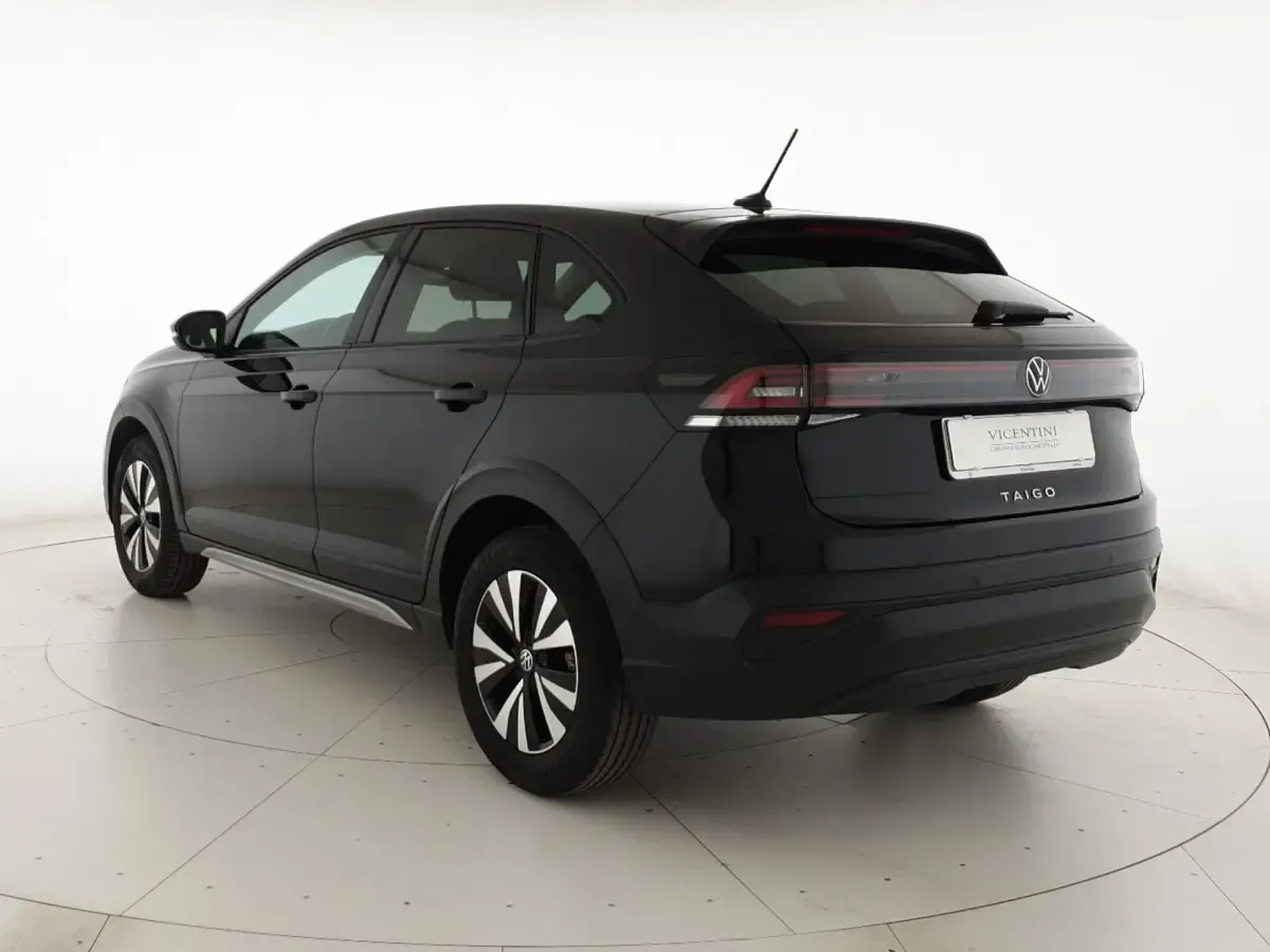Usata VW Taigo Life 110 CV (80 kW) 2023 Deep black perlato SUV
