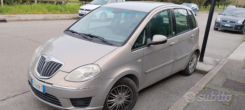 Usata Lancia Musa 77 CV (56 kW) 2010 Monovolume