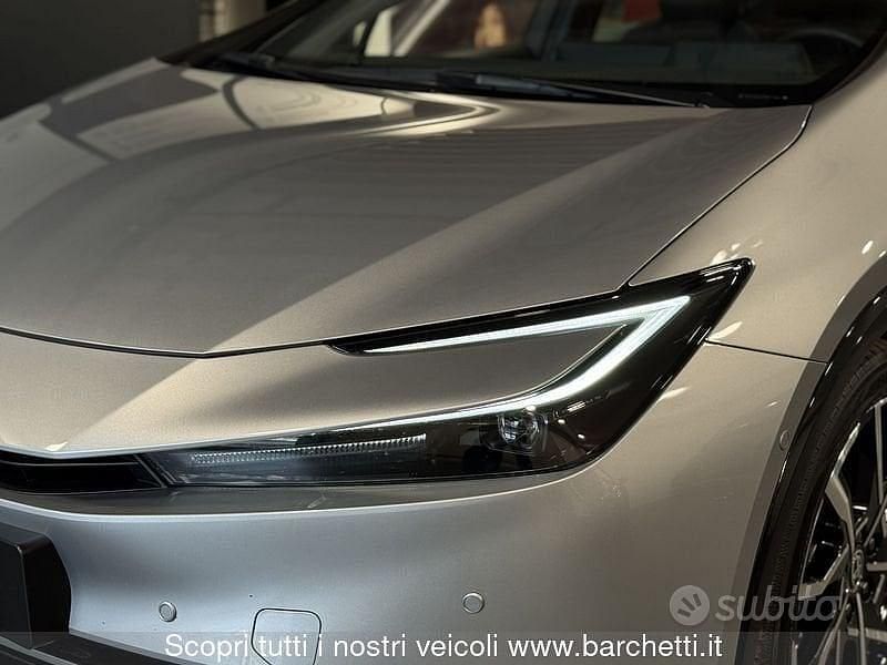 Begagnad Toyota Prius Lounge+ 223 HK (164 kW) 2024 Other Halvkombi