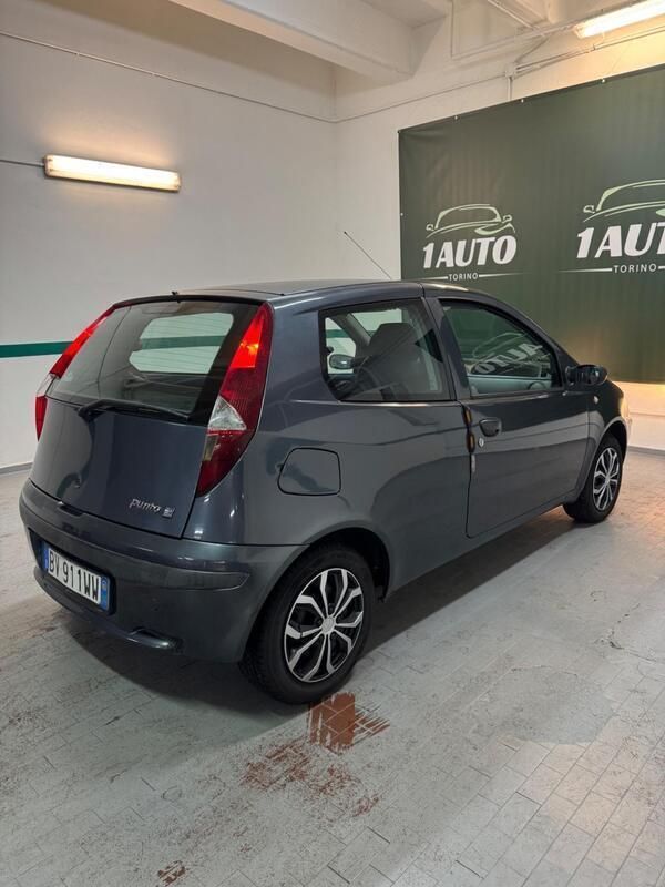 Usata Fiat Punto 80 CV (58 kW) 2001 Grigio Utilitaria