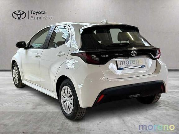 Usata Toyota Yaris Active 111 CV (81 kW) 2023 Bianco Utilitaria
