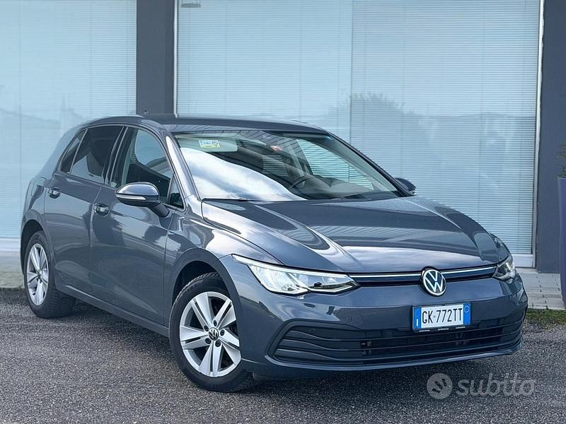 Usata VW Golf VII Life 150 CV (110 kW) 2020 Grigio Berlina