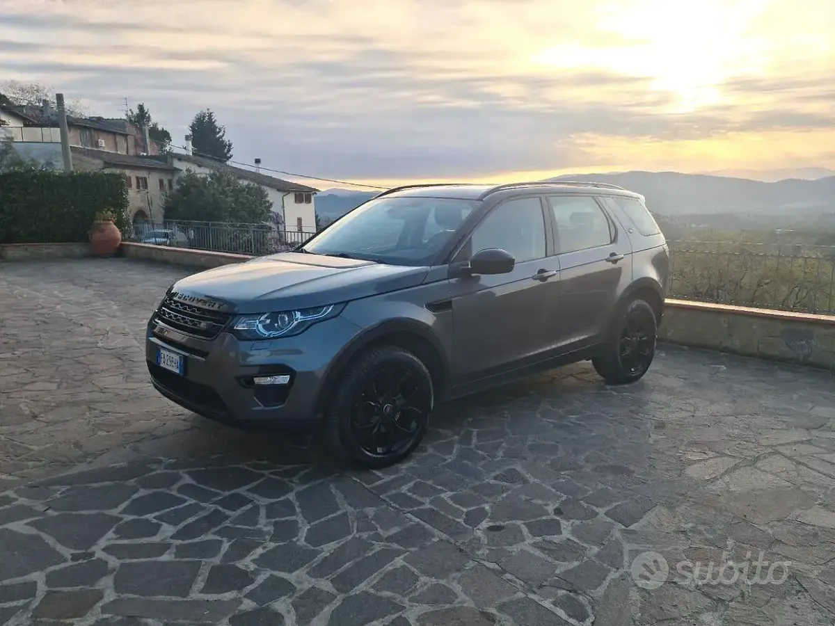Usata Land Rover Discovery 4 179 CV (131 kW) 2015 Grigio SUV