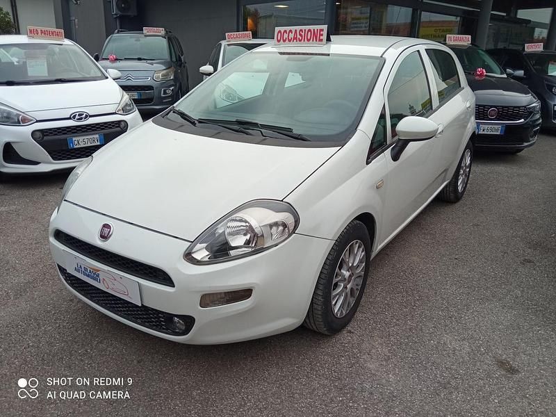 Usata Fiat Punto Evo 95 CV (69 kW) 2017 Bianco Utilitaria