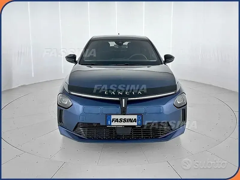 Nuova Lancia Ypsilon 2026 Blu Utilitaria