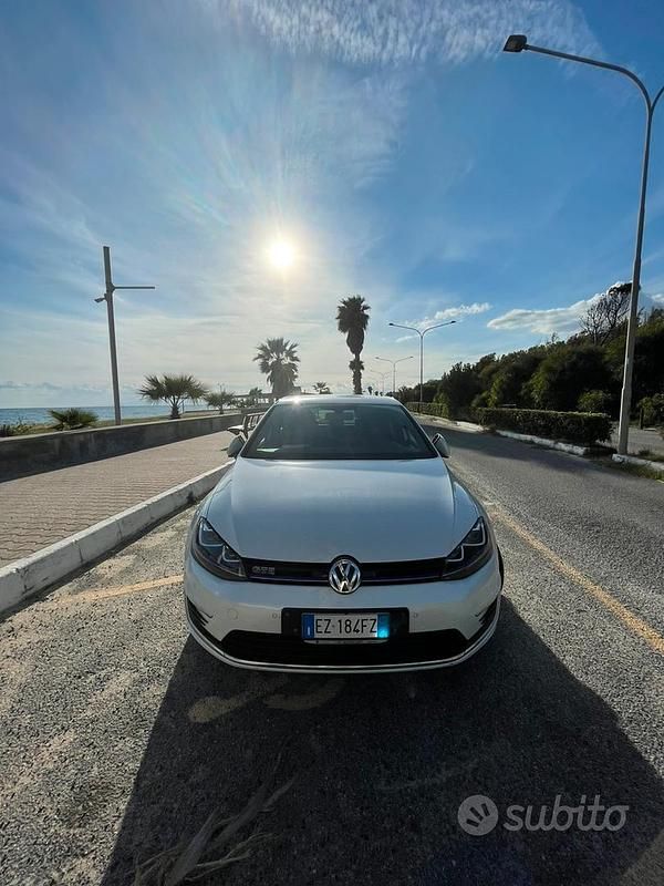 Bianco Usata 2015 VW Golf VII GTE Tre volumi | 12.500 € (Super prezzo) - Immagine 1/4