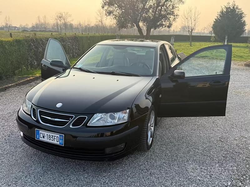 Usata Saab 9-3 Vector 149 CV (109 kW) 2005 Nero Berlina