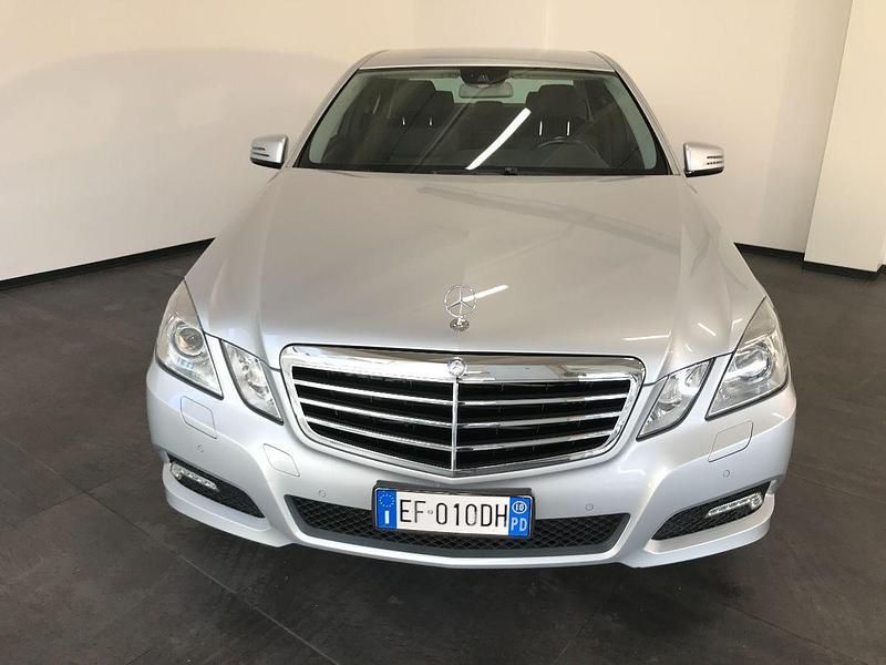 Usata Mercedes E350 Avantgarde 231 CV (169 kW) 2010 Grigio