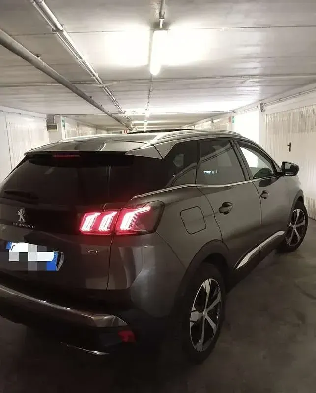 Usata Peugeot 3008 GT 131 CV (96 kW) 2022 Grigio SUV