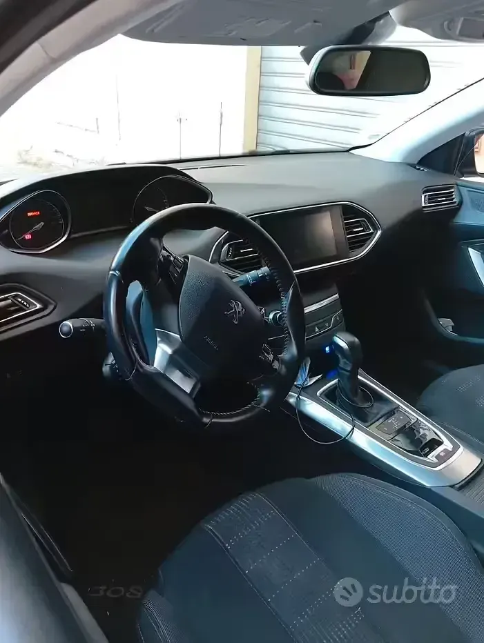 Usata Peugeot 308 SW 150 CV (110 kW) 2016 Nero Station wagon