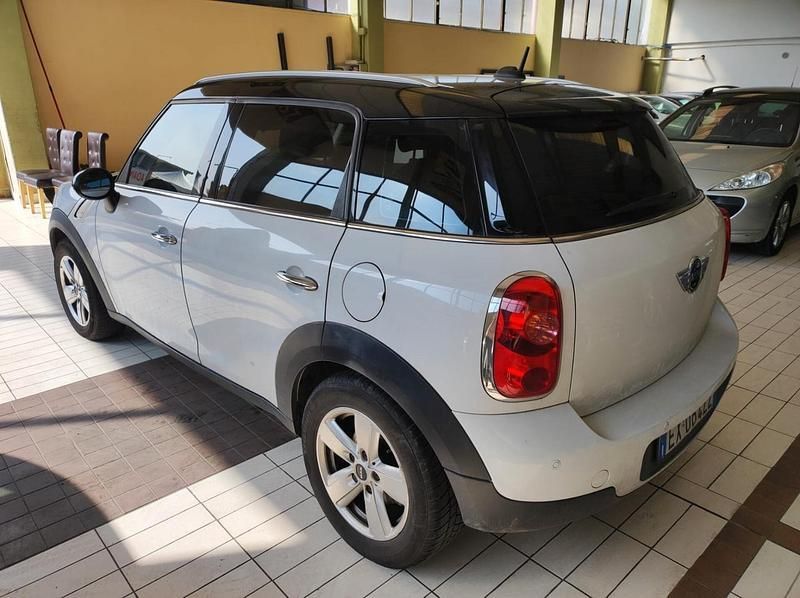 Usata Mini Cooper D Countryman Business 111 CV (81 kW) 2014 Bianco SUV