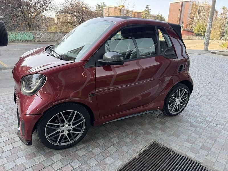 Usata Smart ForTwo Cabrio Brabus Xclusive 109 CV (80 kW) 2017 Rosso Cabrio