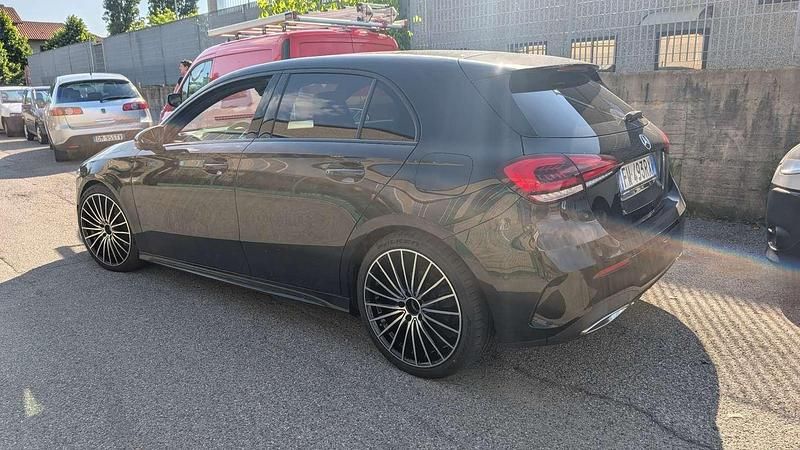 Usata Mercedes A180 AMG line 116 CV (85 kW) 2019 Berlina