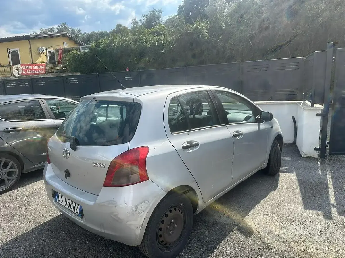 Usata Toyota Yaris 69 CV (50 kW) 2008 Utilitaria