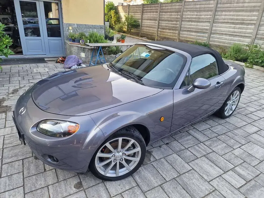 Usata Mazda MX5 High 160 CV (117 kW) 2007 Grigio Cabrio