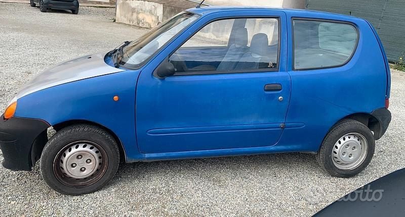Usata Fiat Seicento 39 CV (28 kW) 1999 Blu Utilitaria