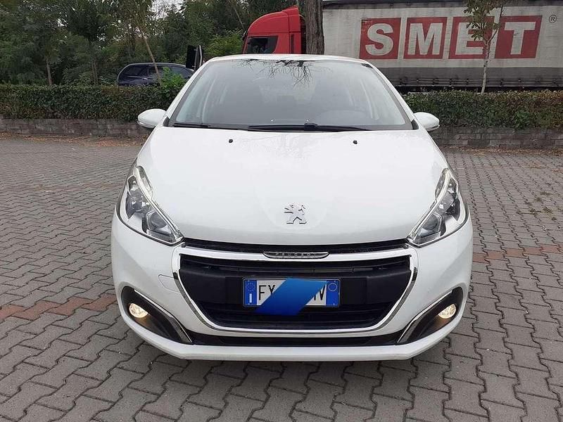 Bianco Usata 2019 Peugeot 208 Allure Due volumi | 8999 € (Super prezzo) - Immagine 1/4
