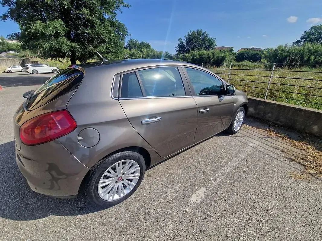Usata Fiat Bravo Dynamic 120 CV (88 kW) 2011 Utilitaria
