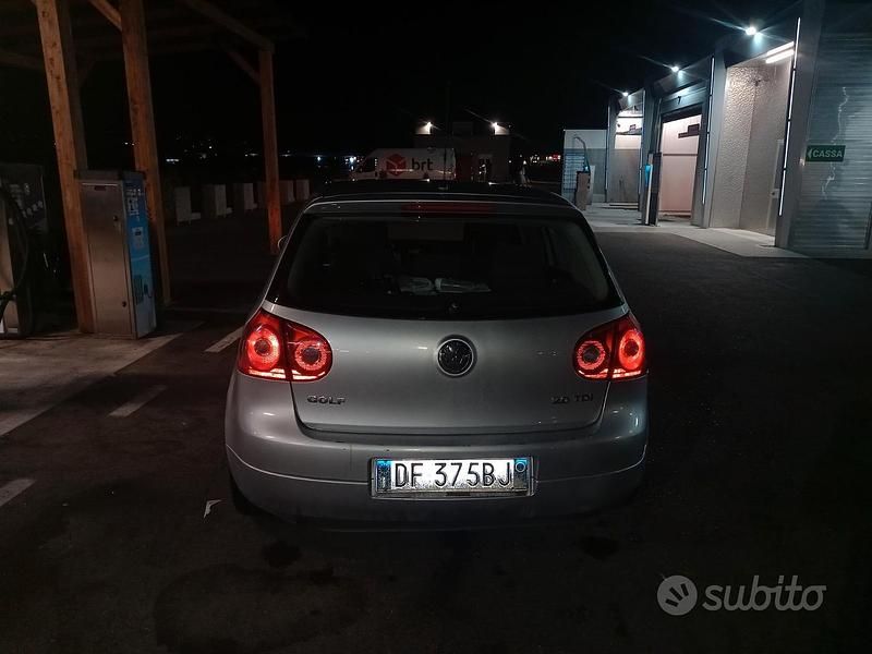 Usado VW Golf V 170 CV (125 kW) 2007 Gris Berlina