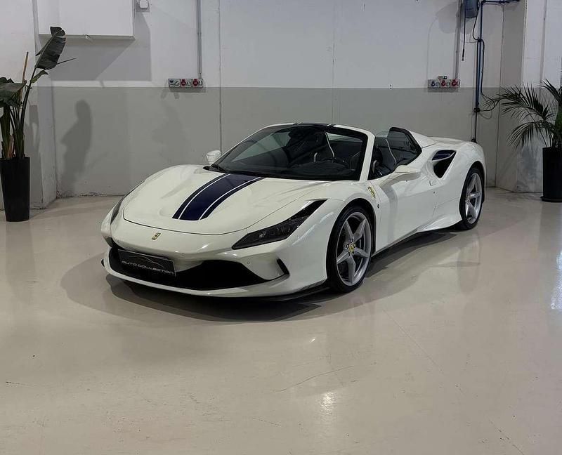 Usata Ferrari F8 721 CV (530 kW) 2021 Bianco avus Cabrio