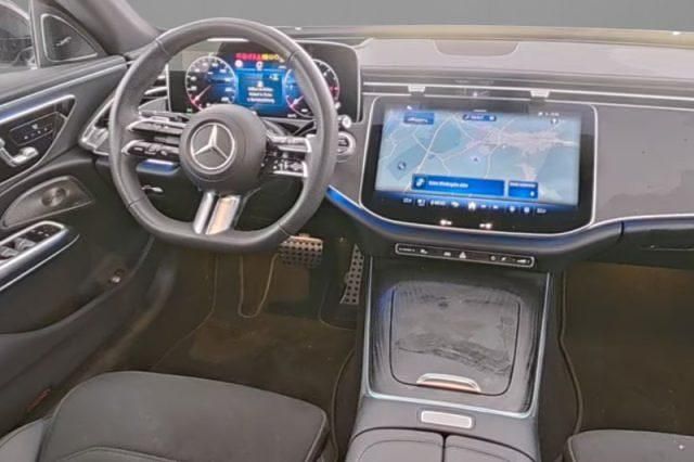 Usata Mercedes E220 AMG Line Premium 197 CV (144 kW) 2024 Grigio Berlina