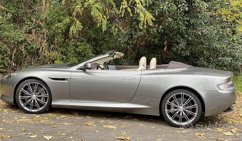 Usata Aston Martin Virage 497 CV (365 kW) 2011 Grigio Cabrio