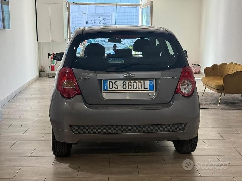 Usata Chevrolet Aveo 84 CV (61 kW) 2008 Grigio Berlina