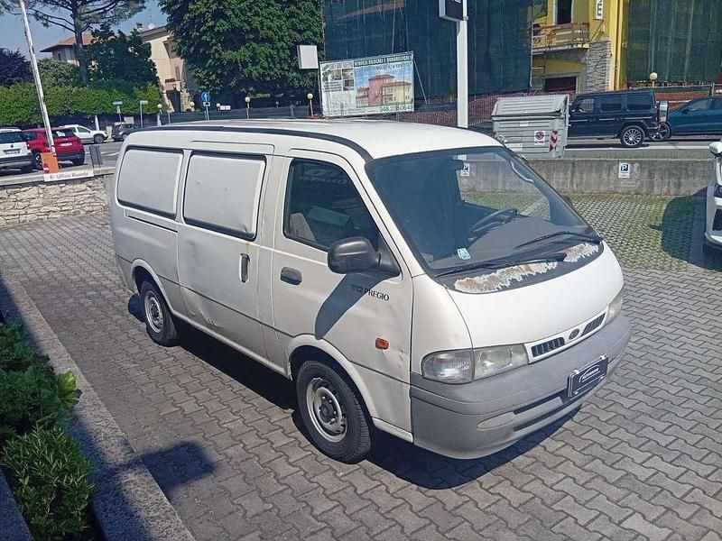Usata Kia Bongo 94 CV (69 kW) 2004 Bianco Berlina