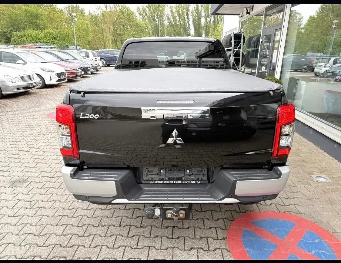 Usata Mitsubishi L200 Select 149 CV (109 kW) 2020 Nero Pick-up