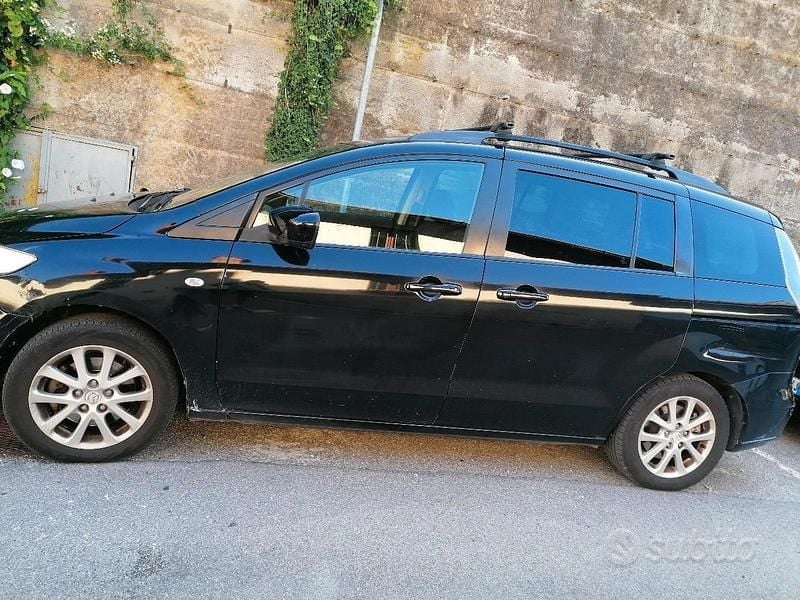 Begagnad Mazda 5 110 HK (80 kW) 2010 Svart Minibuss