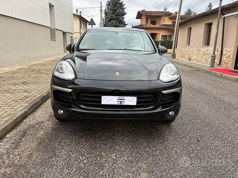 Usata Porsche Cayenne 250 CV (183 kW) 2016 Nero SUV