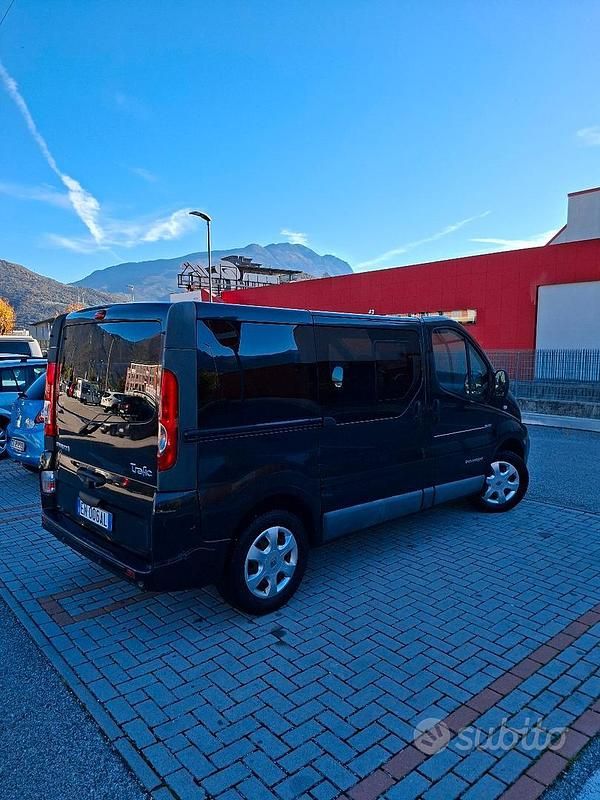 Usata Renault Trafic Black Edition 110 CV (80 kW) 2012 Nero Monovolume