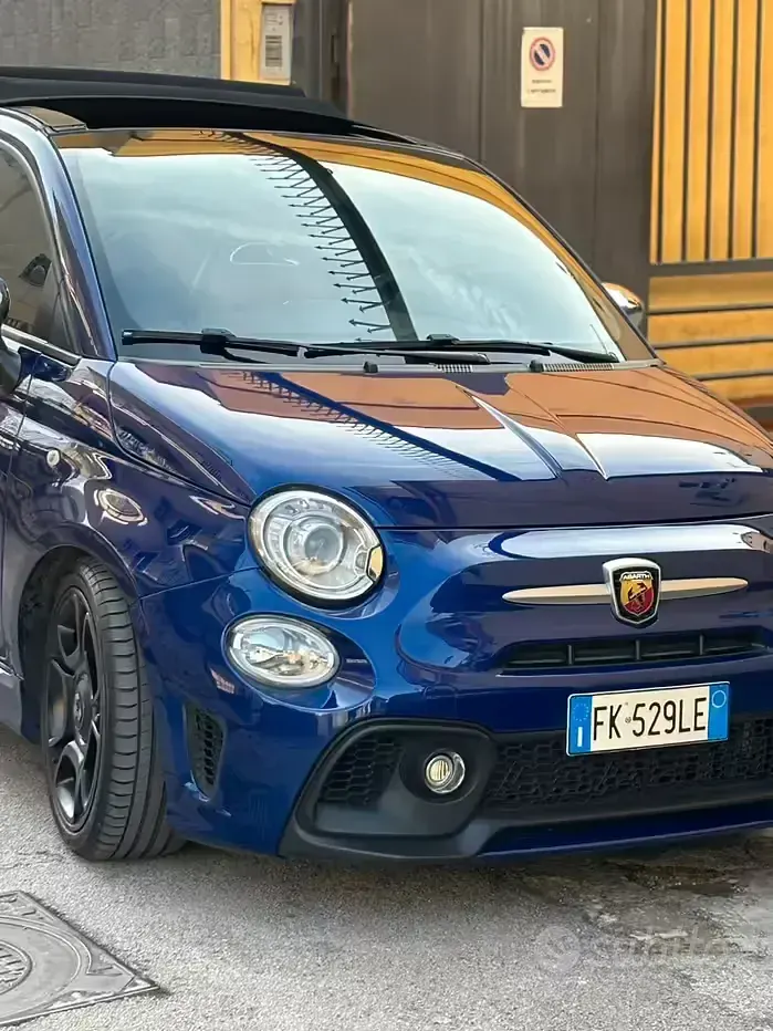 Usata Abarth 500C 165 CV (121 kW) 2017 Bluazzurro Cabrio