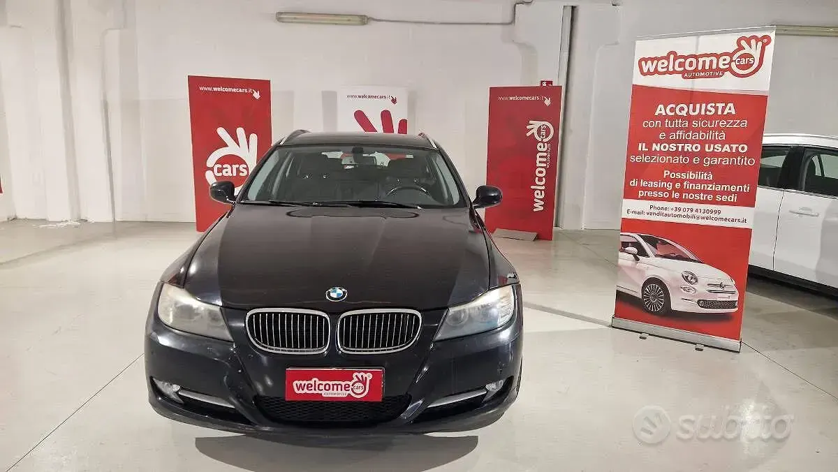 Usata BMW 318 Comfort Edition 143 CV (105 kW) 2012 Nero Station wagon